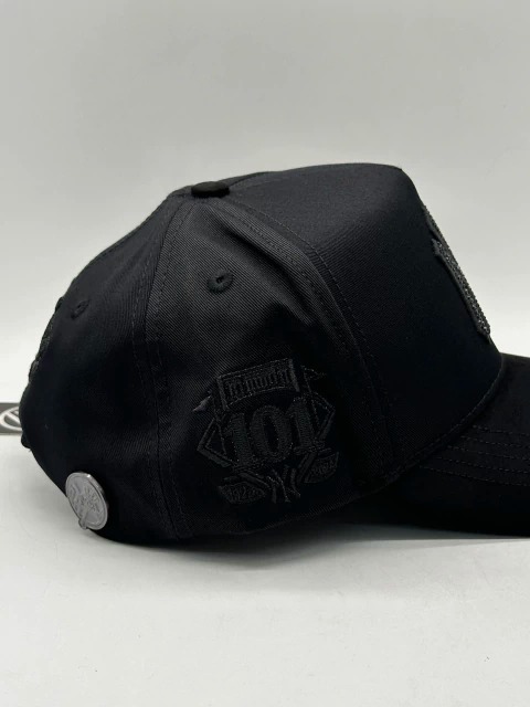 BIGG BOSS X KEVIN HATS 101 NEW YORK TOTAL BLACK