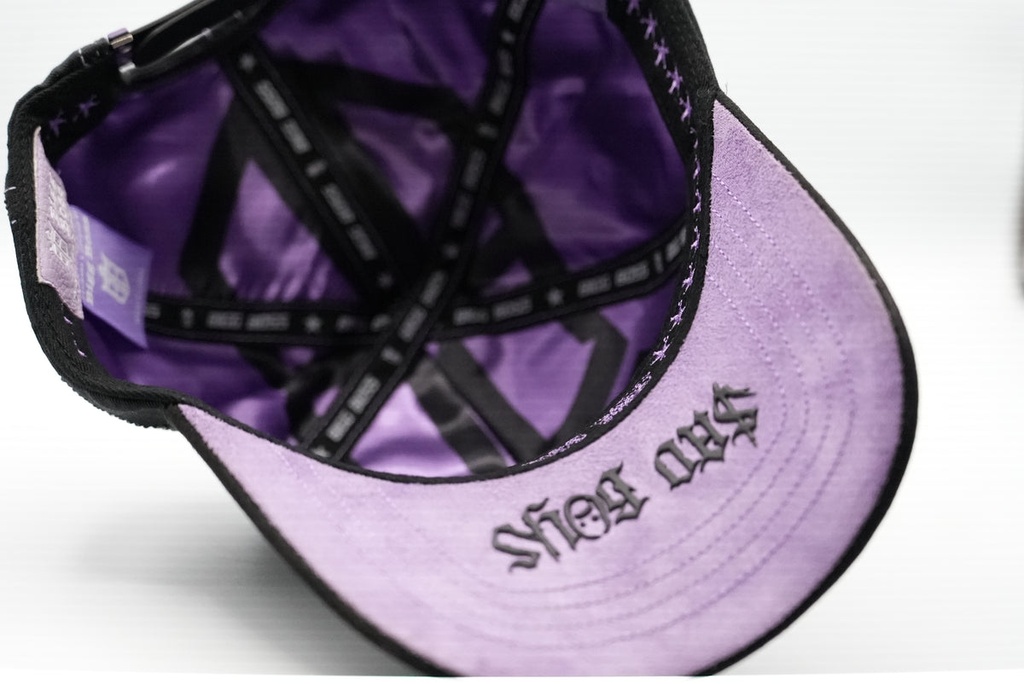 BIGG BOSS SAD BOYS NEGRA CON MORADO