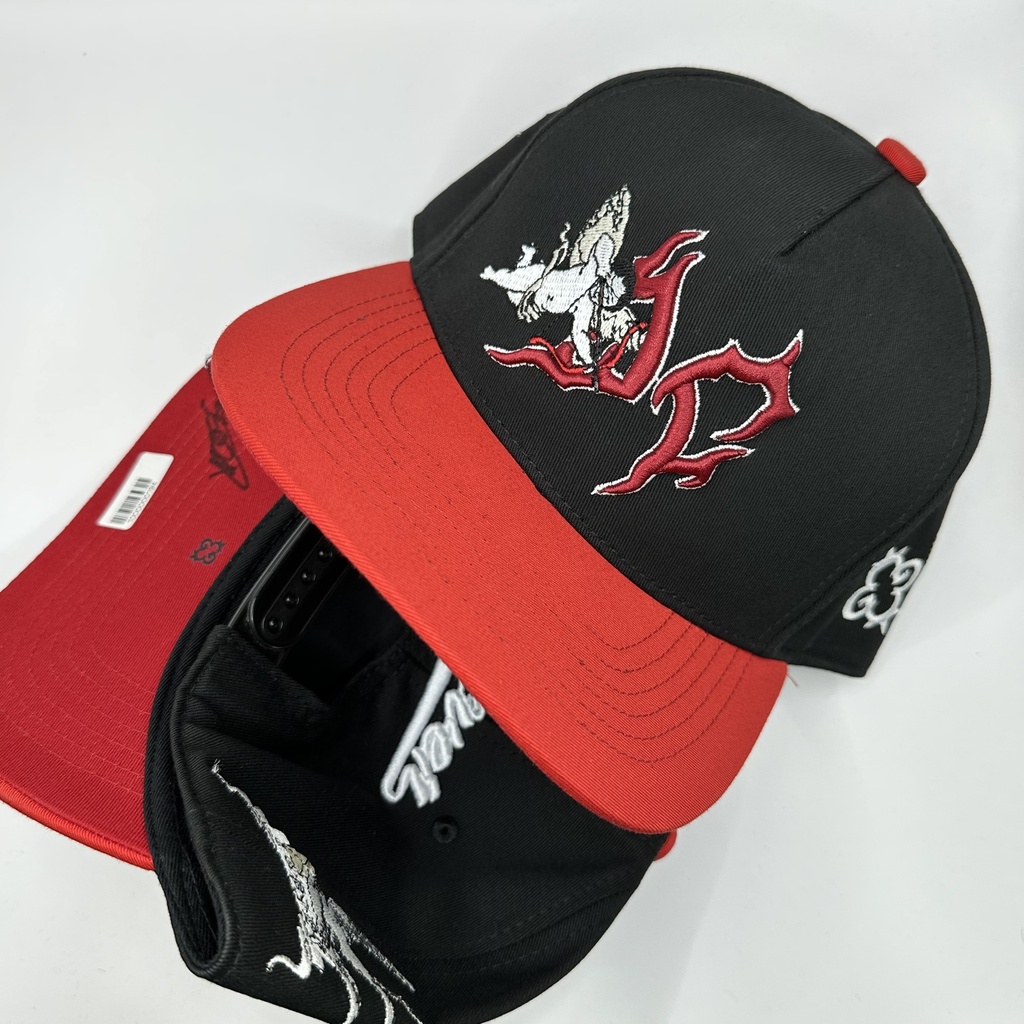 CLOVER GARMENTS QUERUBIN ROJO Y NEGRO