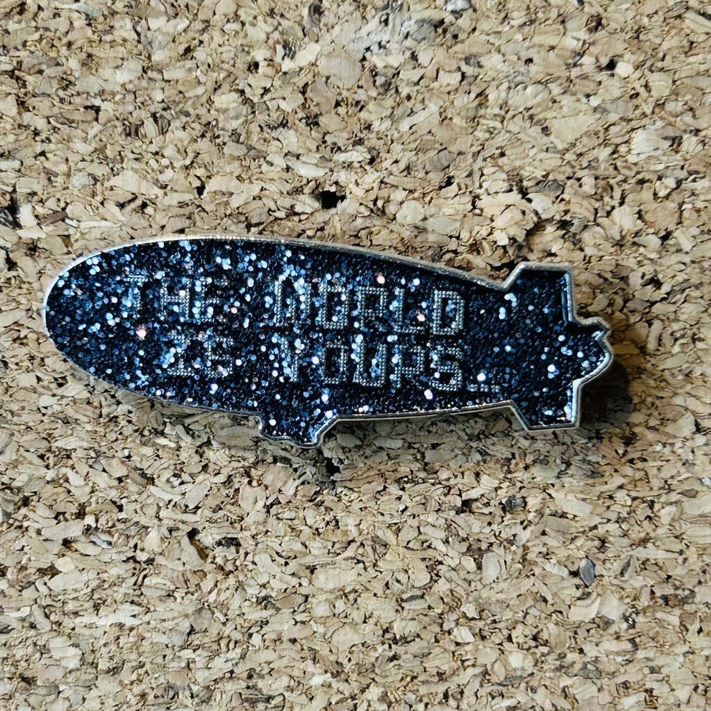 PIN NAVE ESPACIAL THE WORLD IS YOURS