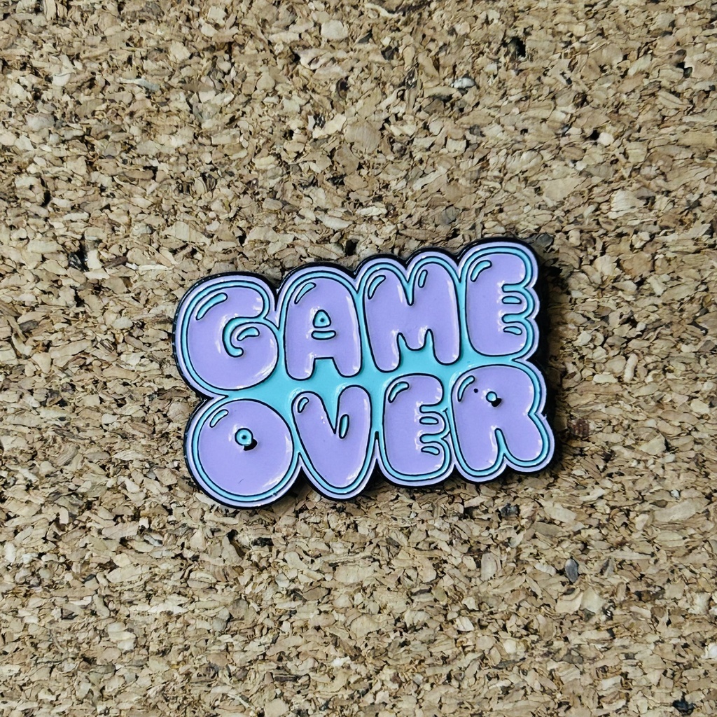 PIN GAME OVER ROSA Y VERDE