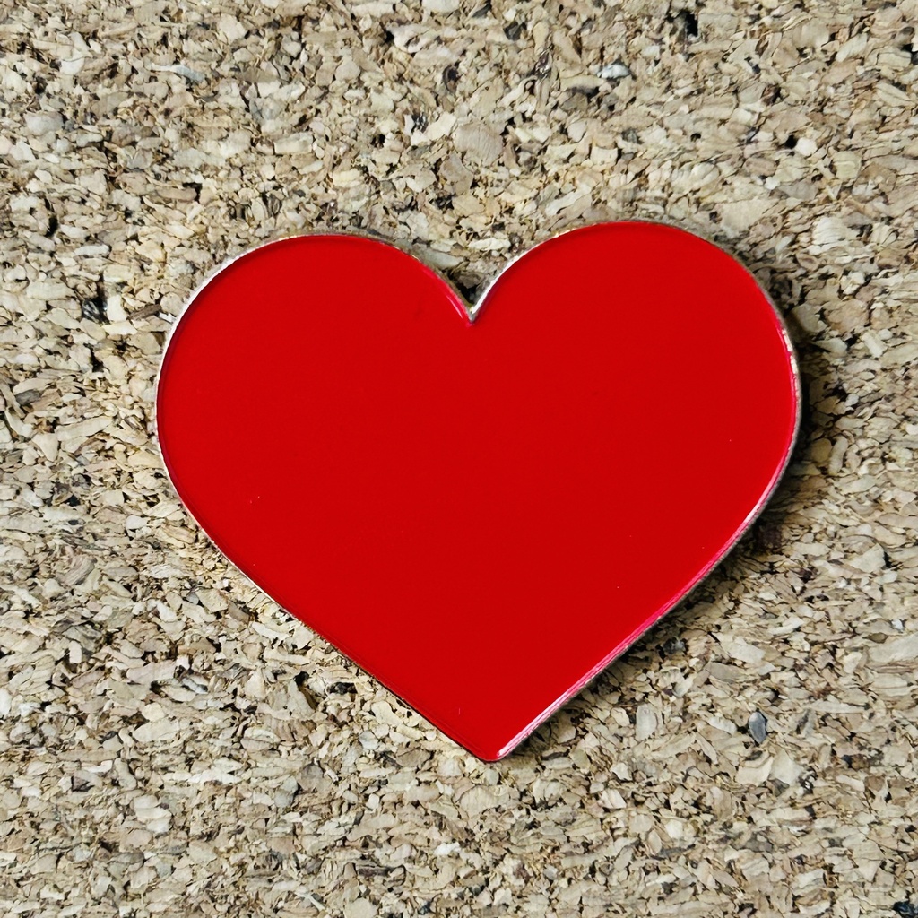 PIN CORAZÓN ROJO