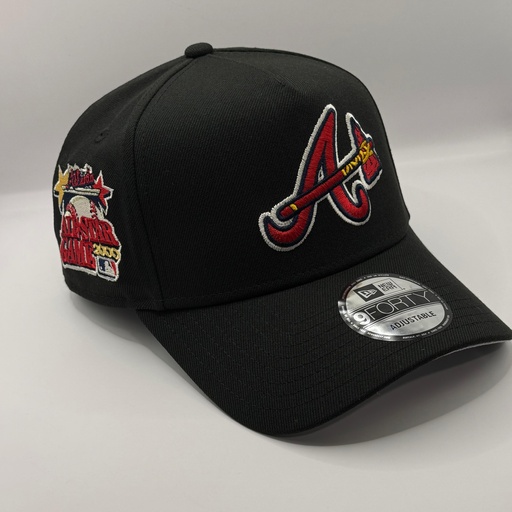 NEW ERA 9 FORTY EDICIÓN BRAVOS NEGRA