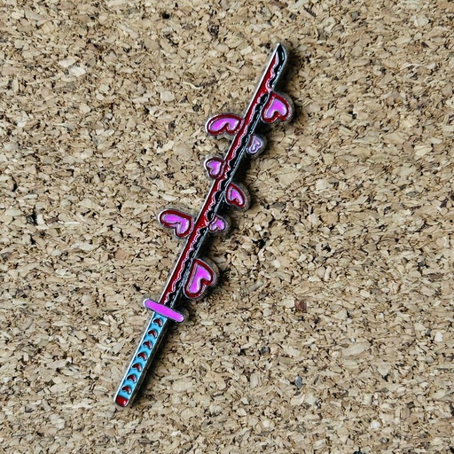 PIN DE KATANA CORAZON