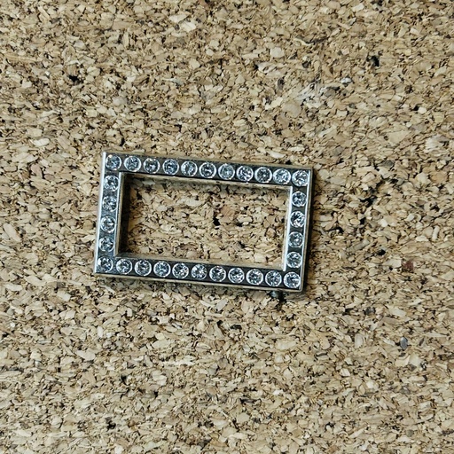 PIN CONTORNO NEW ERA ATRAS