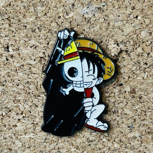 PIN ONE PICE LUFFY