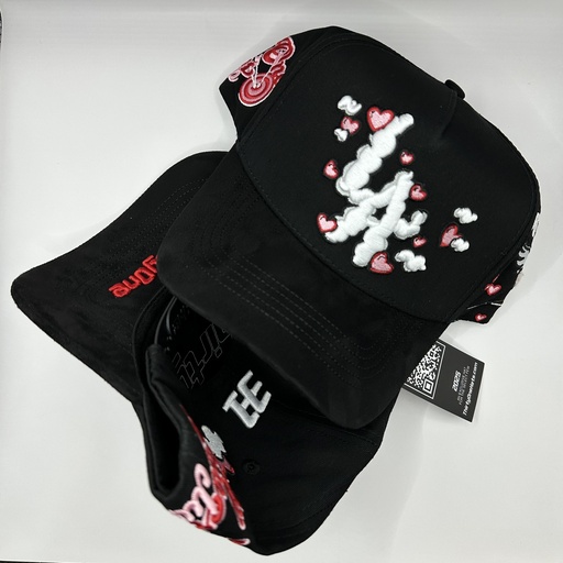 THIRTY ONE HATS LA LOVE CLOUDS